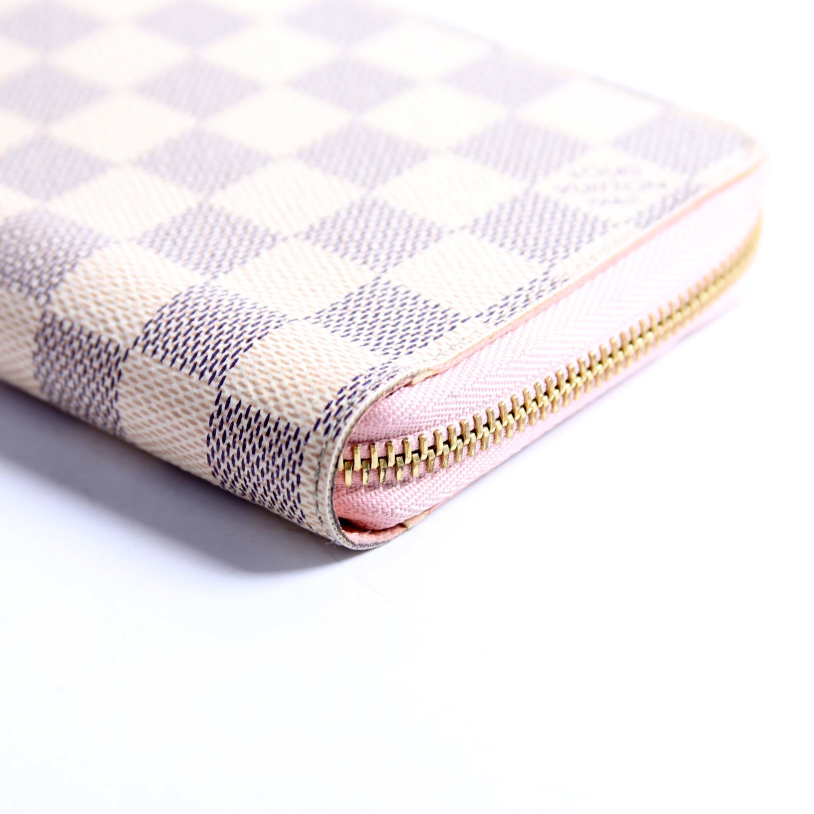 Zippy Wallet Damier Azur Pink