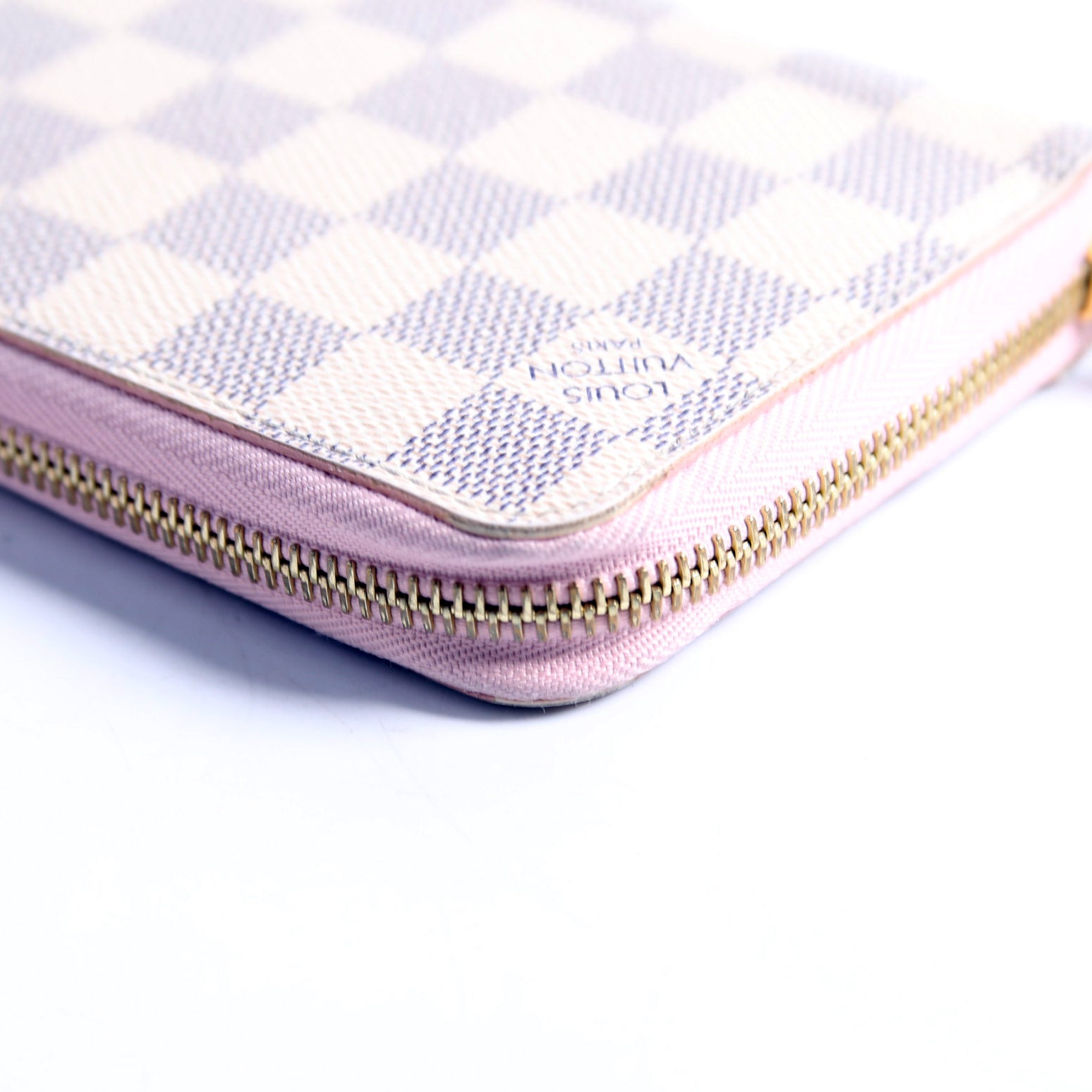 Zippy Wallet Damier Azur Pink