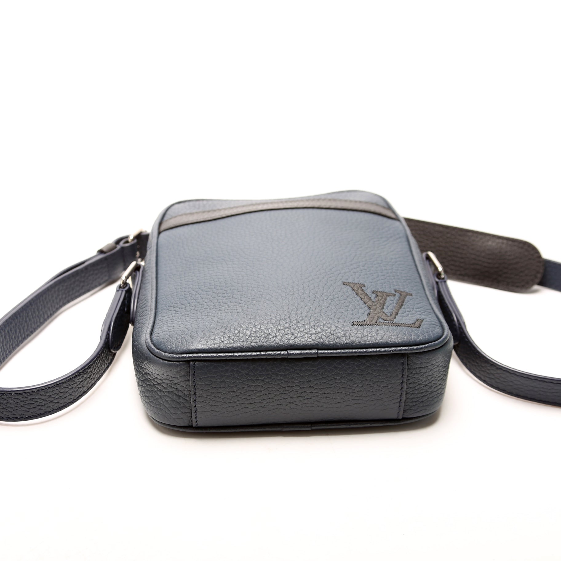 Danube Slim Taurillon Leather Blue