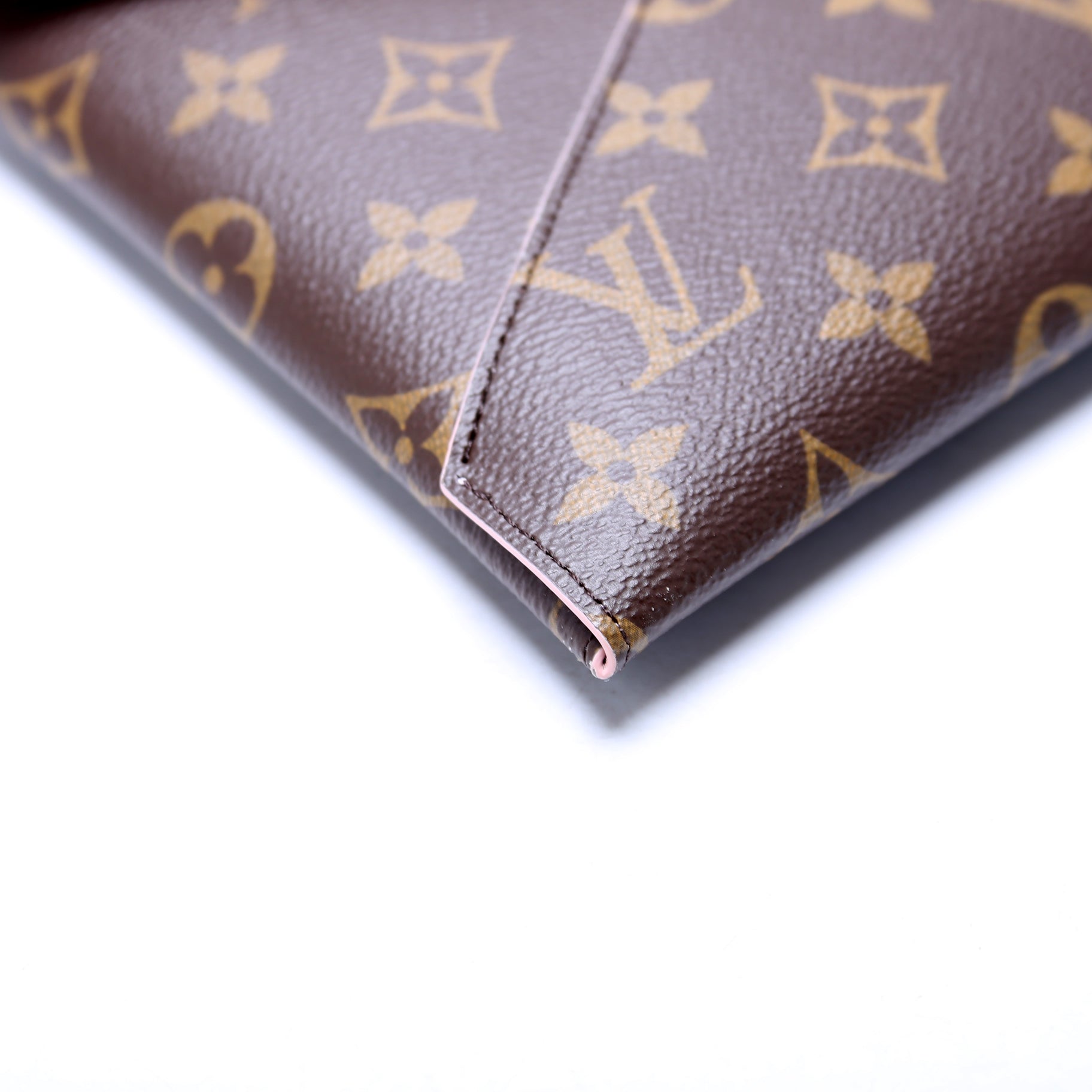 Kirigami Large Pouch Monogram