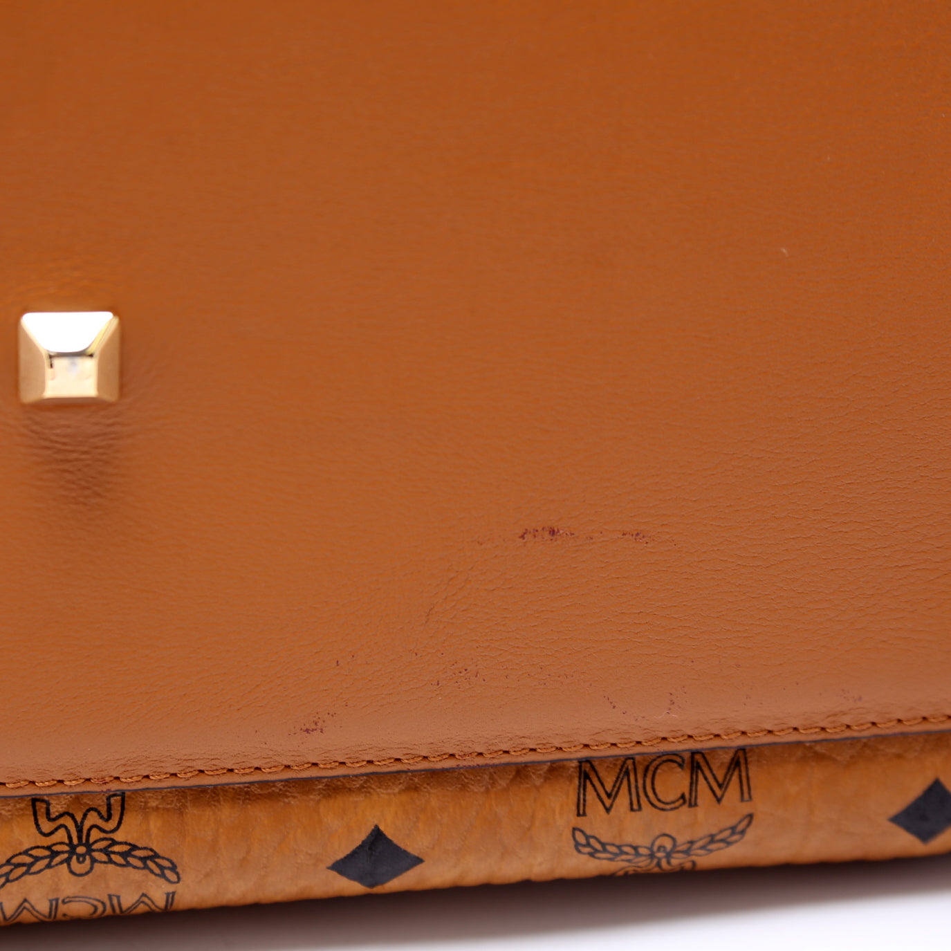 Visetos Medium Essentials Boston Bag