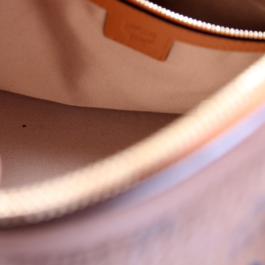 Visetos Medium Essentials Boston Bag
