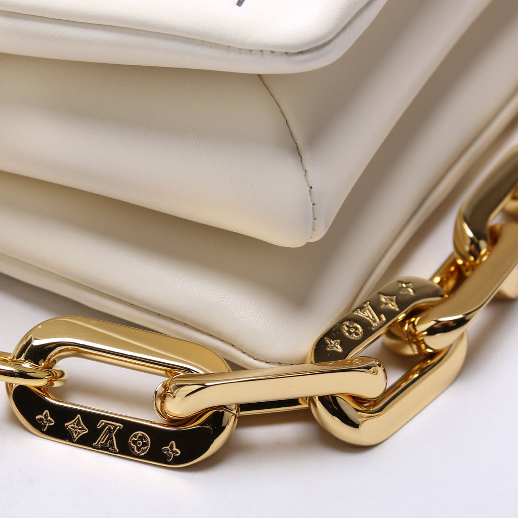 Coussin BB NV Lambskin White