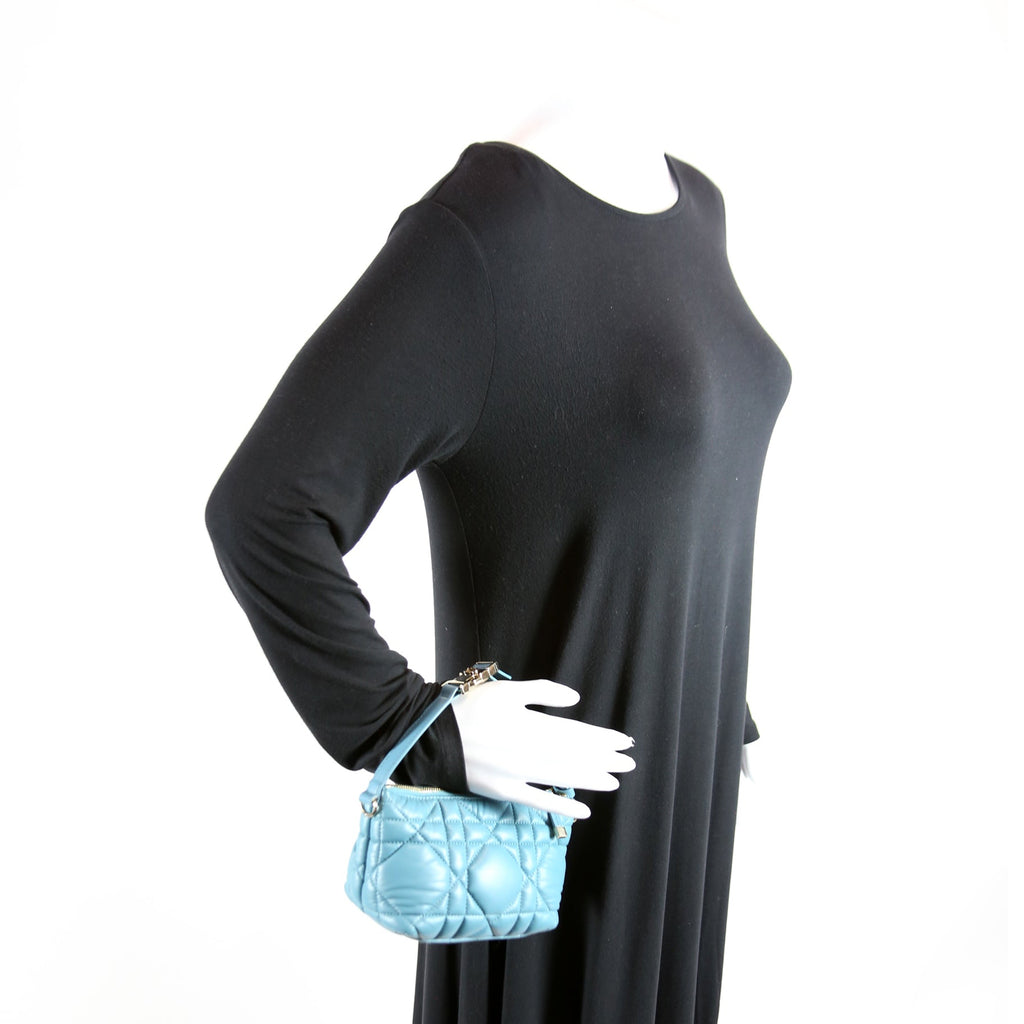 Diortravel Small Nomad Pouch Cannage Calfskin Blue