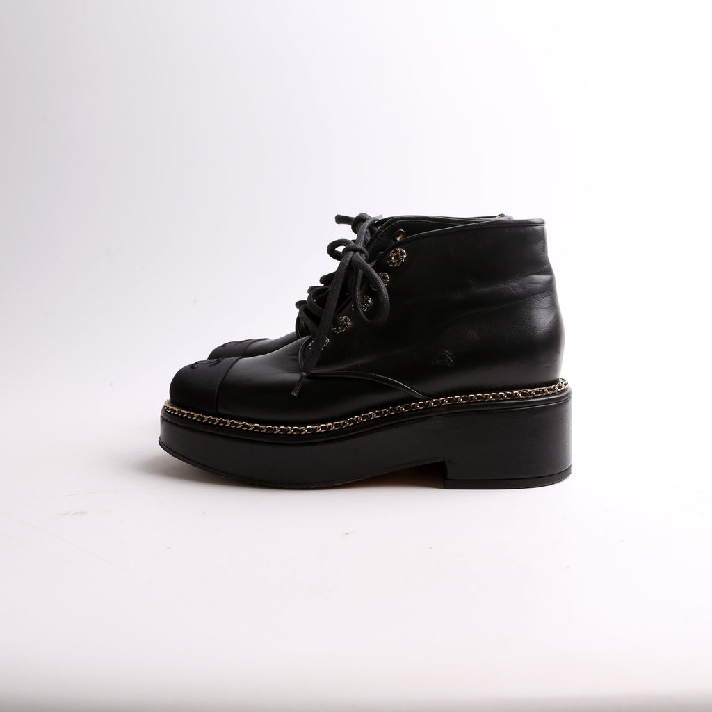 Calfskin Grosgrain Lace Up Booties Size 38.5