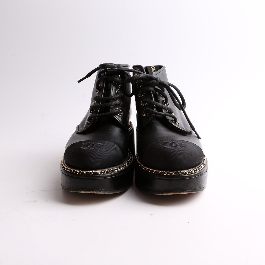 Calfskin Grosgrain Lace Up Booties Size 38.5