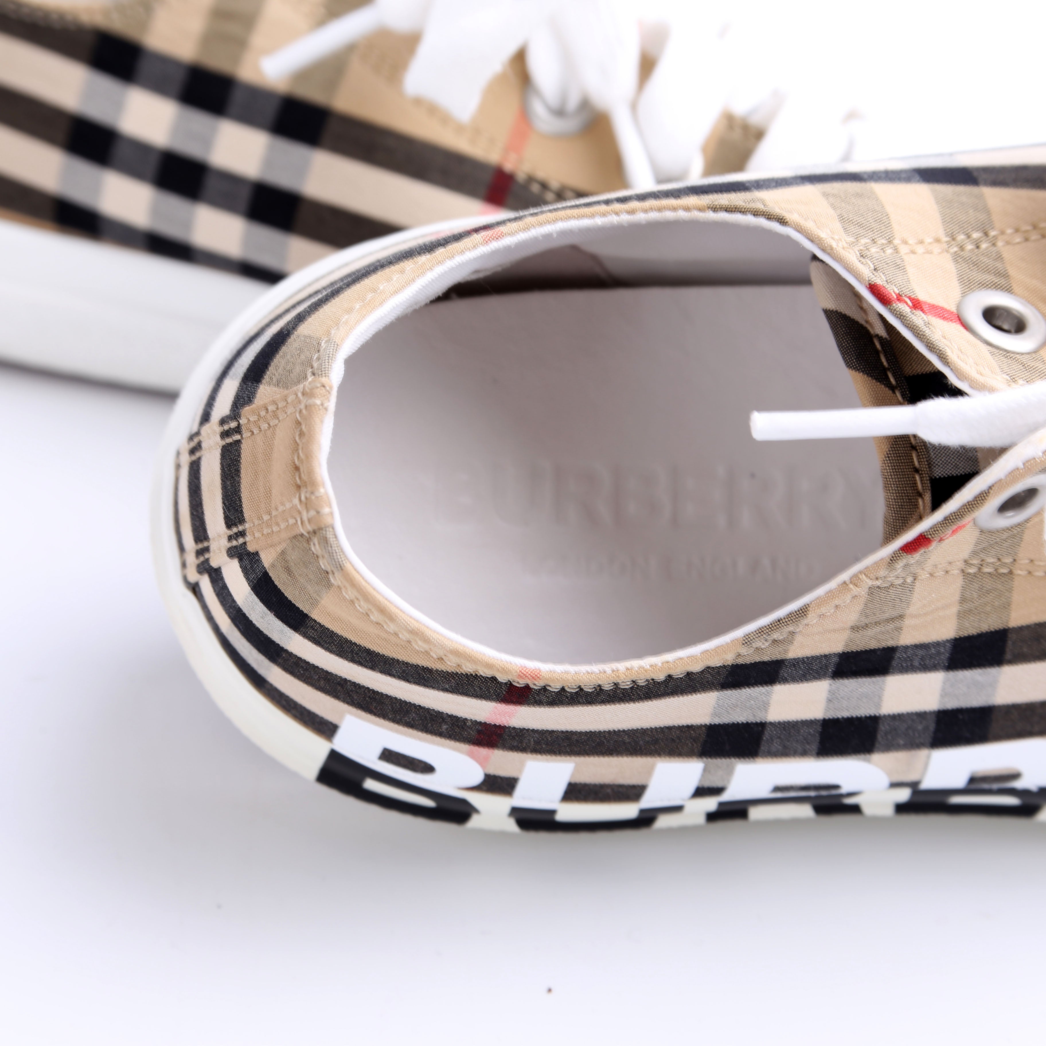 Larkhall Logo Vintage Check Sneakers Size 40.5