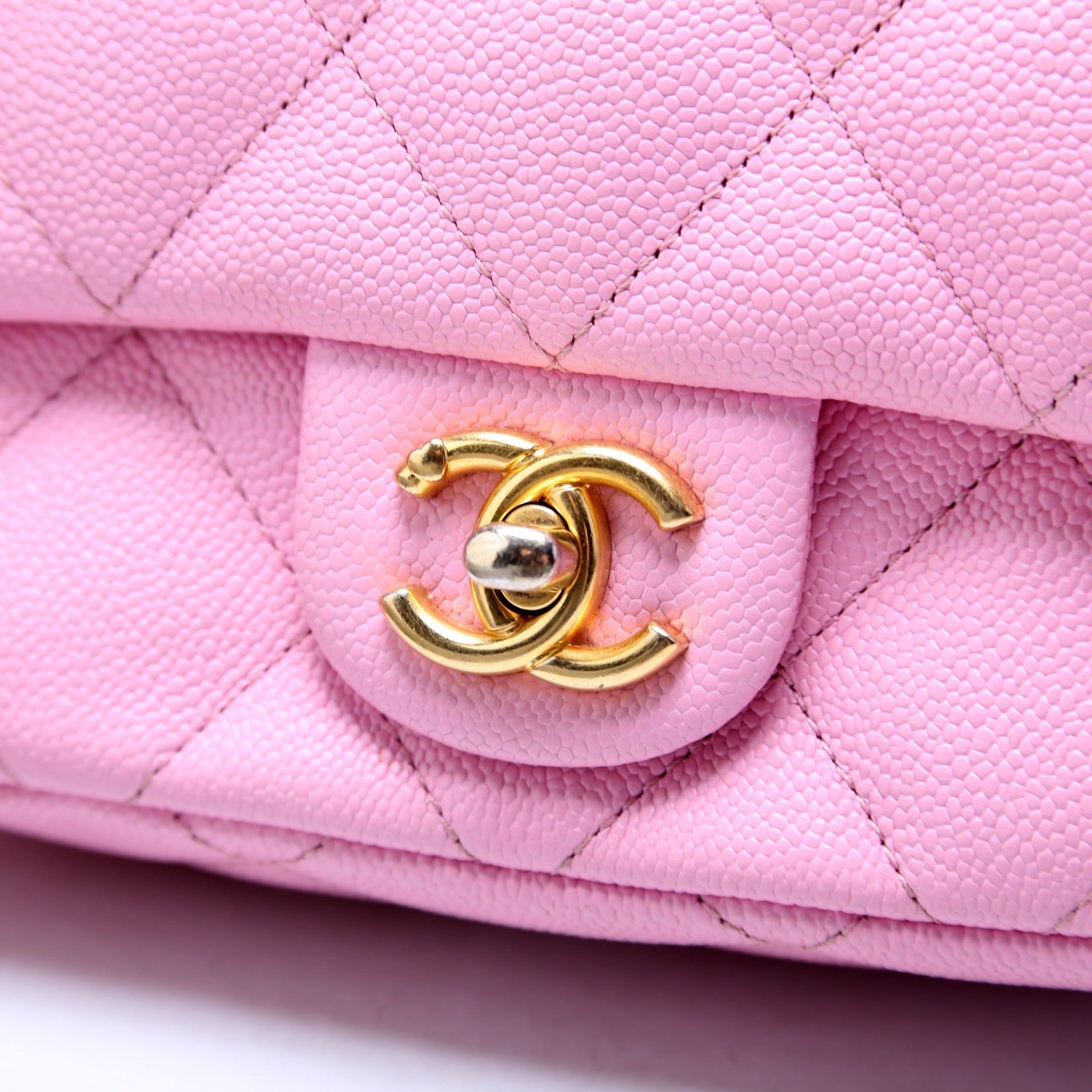 Classic Flap Mini Sweetheart Chain Caviar RFID Pink