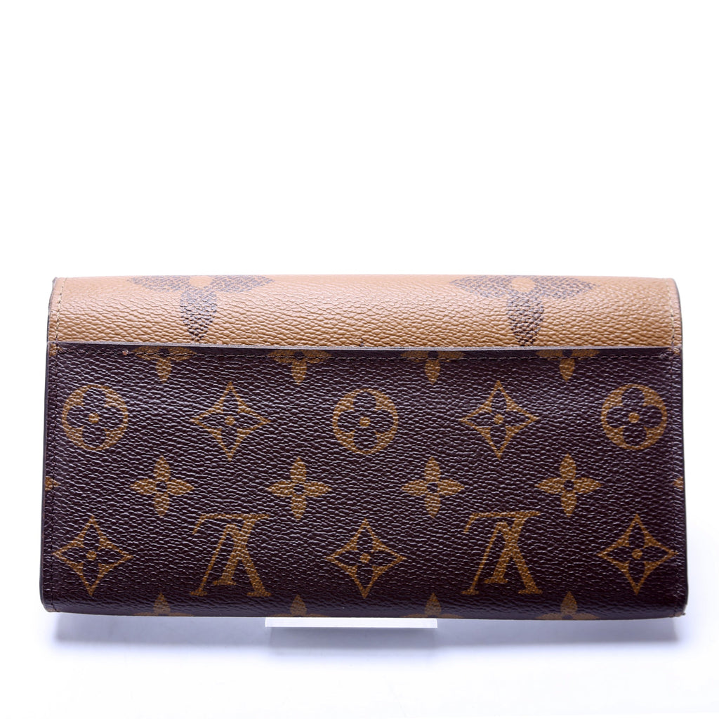 Sarah Wallet Giant Reverse Monogram