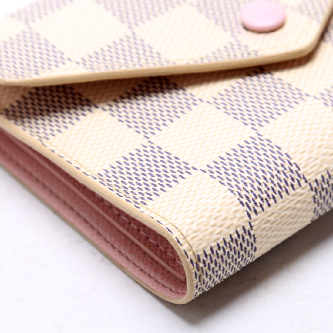 Victorine Wallet Monogram