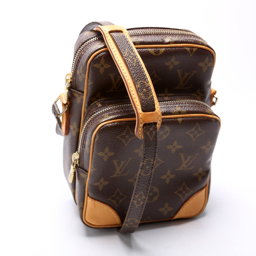 Amazone Monogram