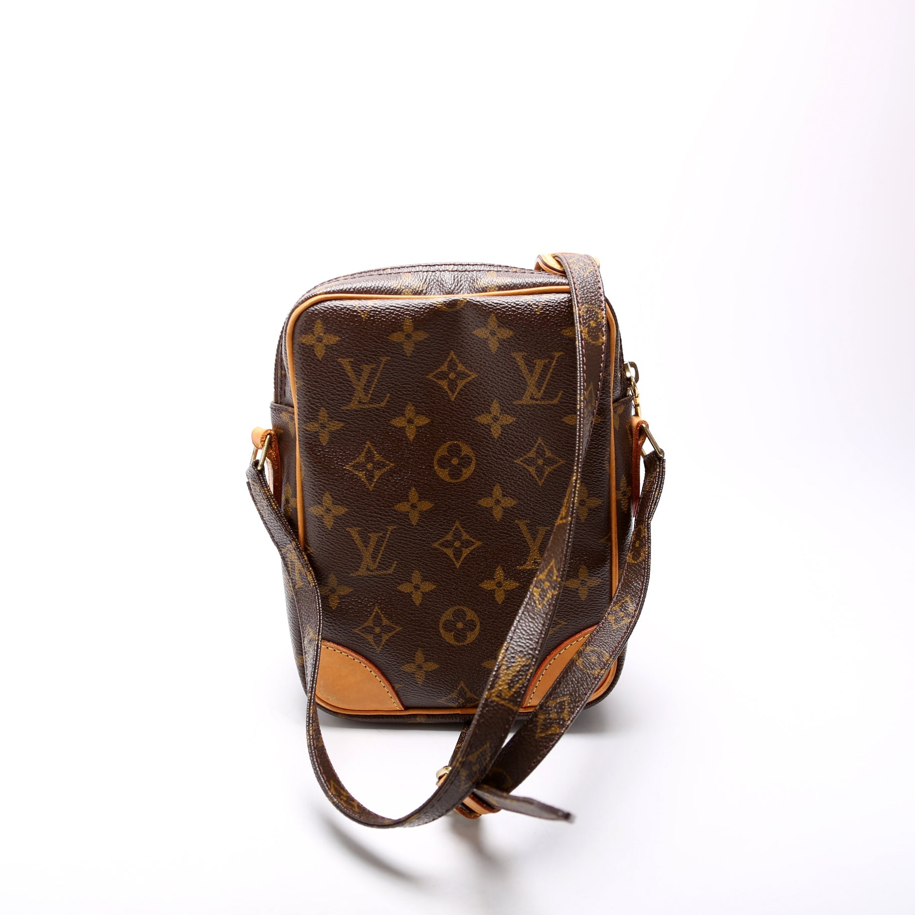 Amazone Monogram