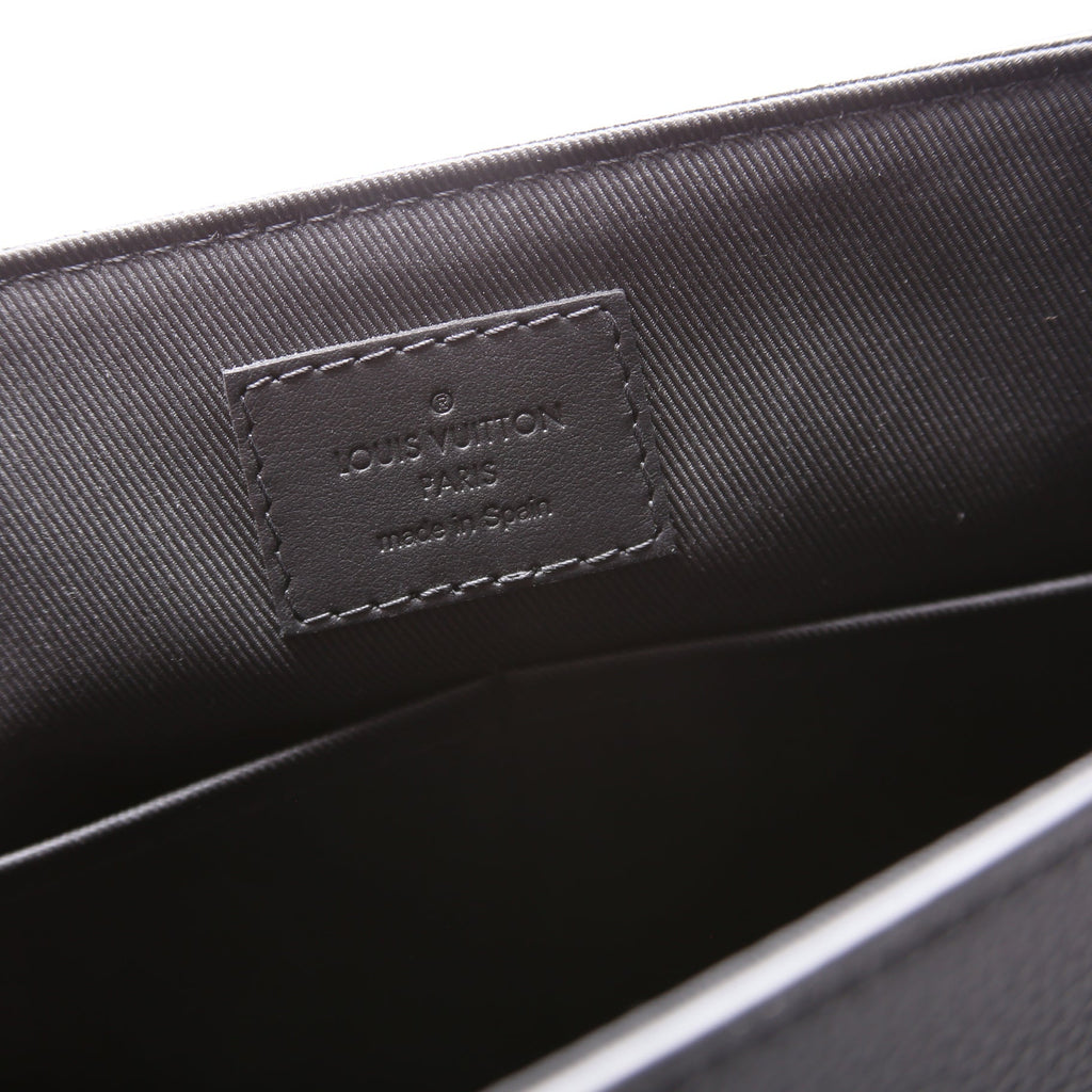 Takeoff Messenger Aerogram Black