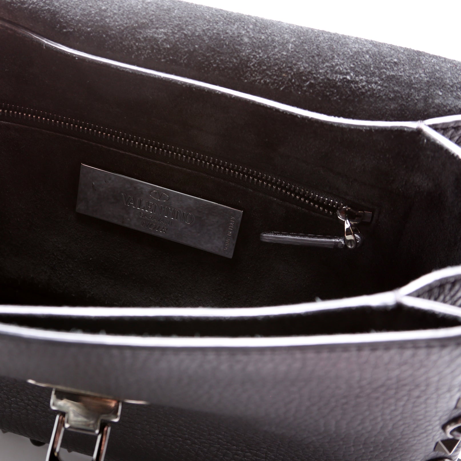 Rockstud Rolling Medium Crossbody Black