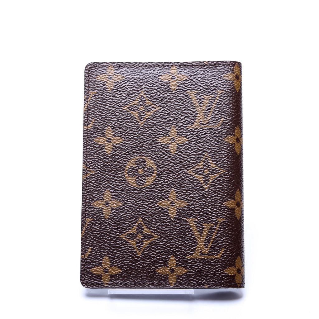 Passport Cover Monogram