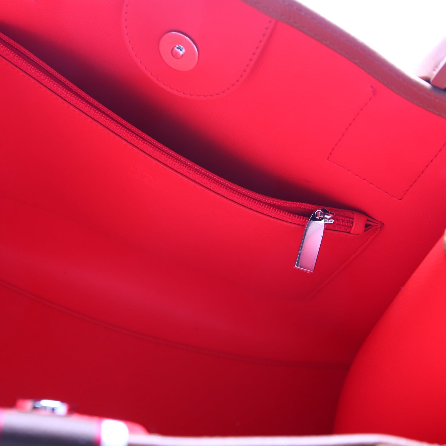 Nastroloubi Large Leather Tote