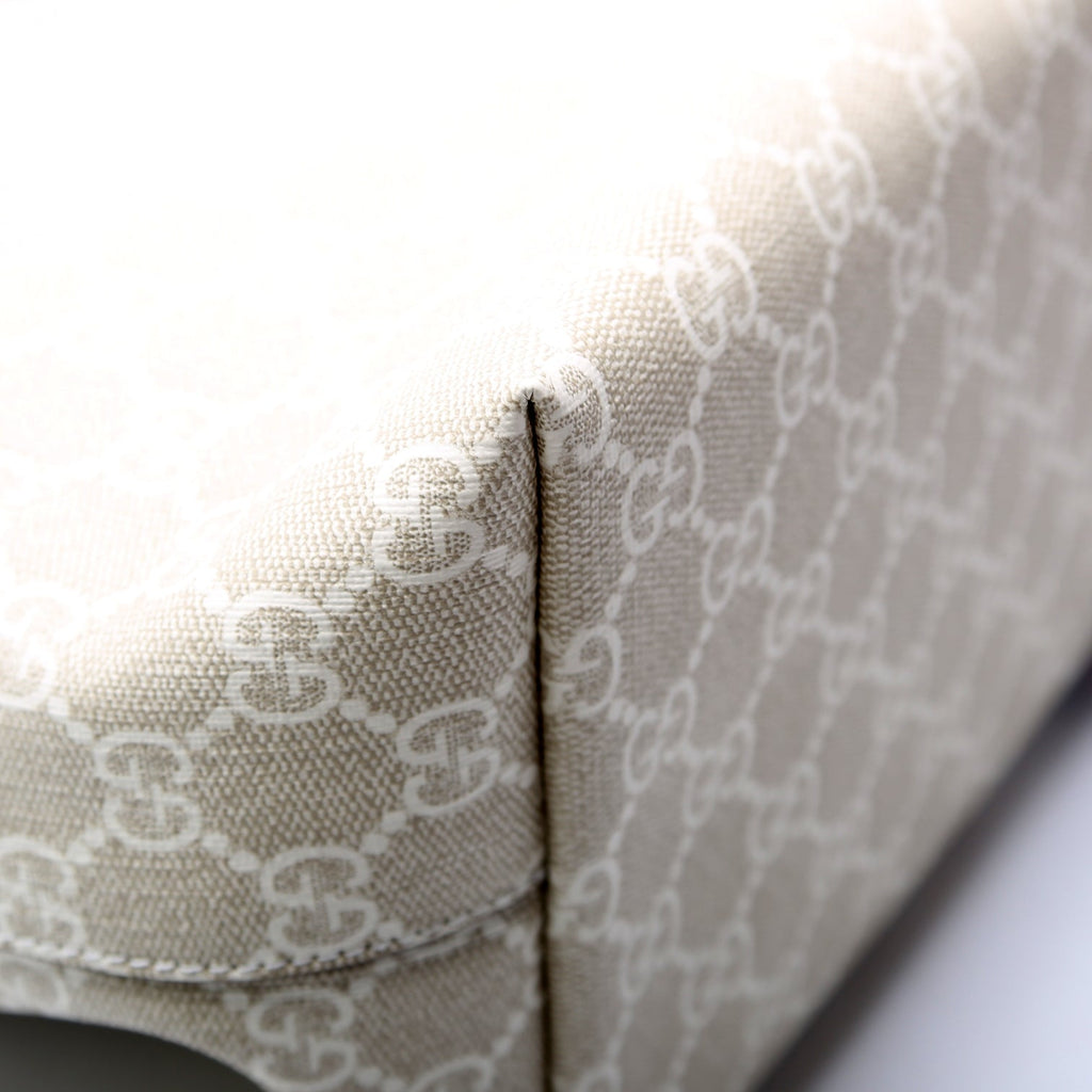 631685 Ophidia Tote Cream