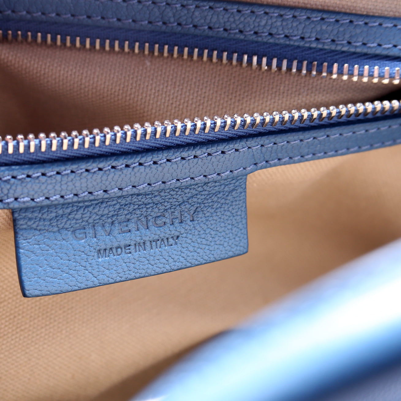 Antigona Satchel Medium Blue