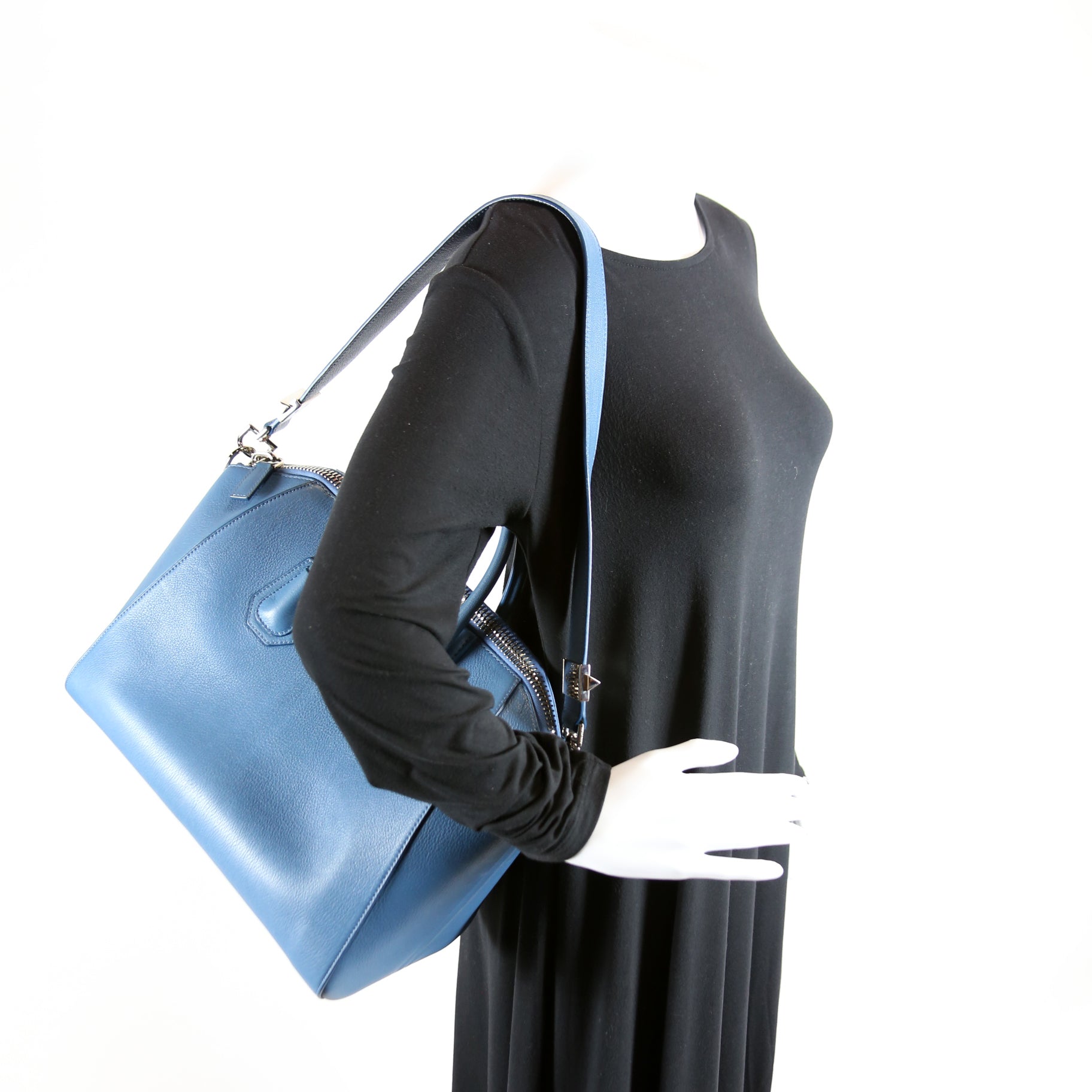 Antigona Satchel Medium Blue
