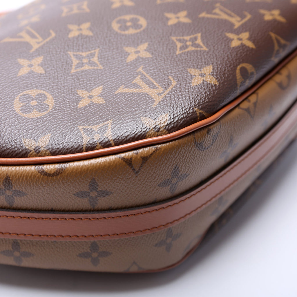 Loop Hobo Reverse Monogram