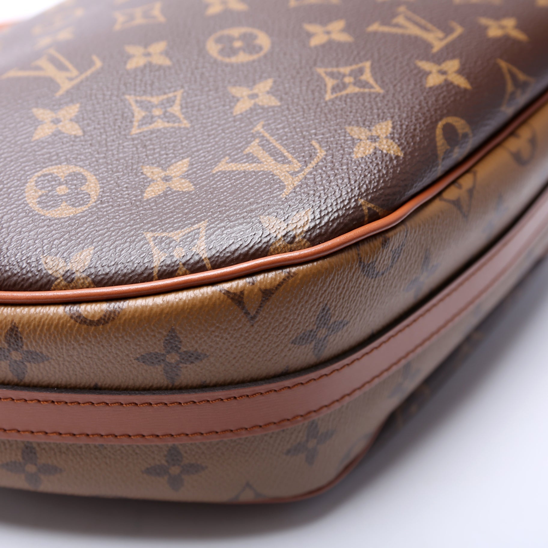 Loop Hobo Reverse Monogram