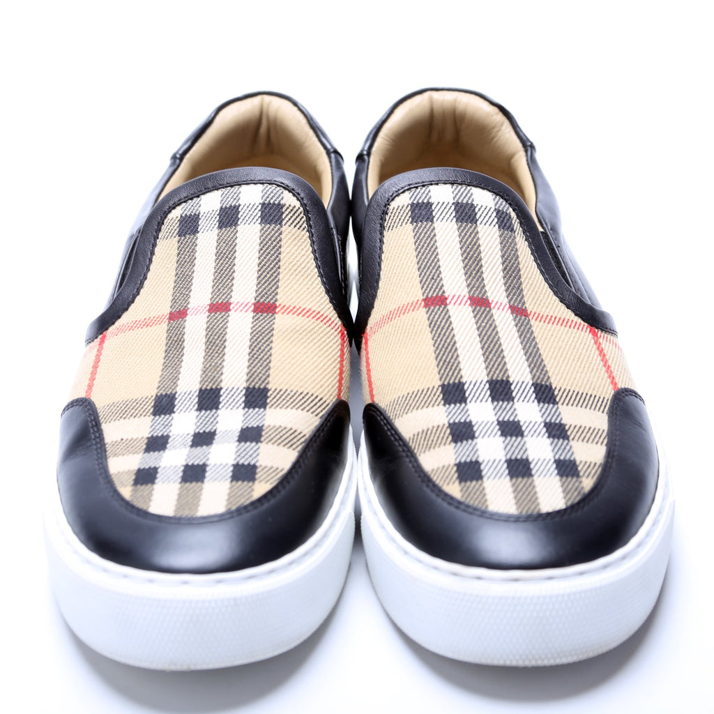 Check Slip On Sneakers Size 35.5