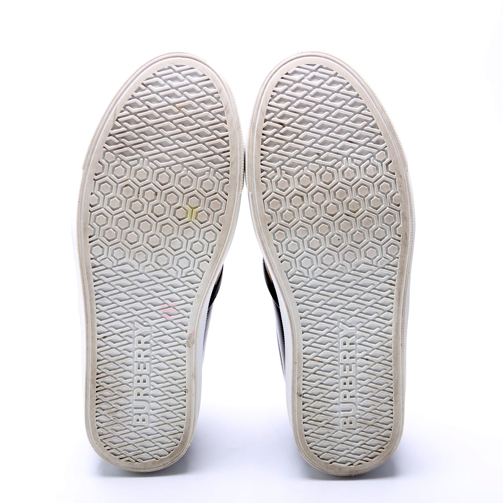 Check Slip On Sneakers Size 35.5