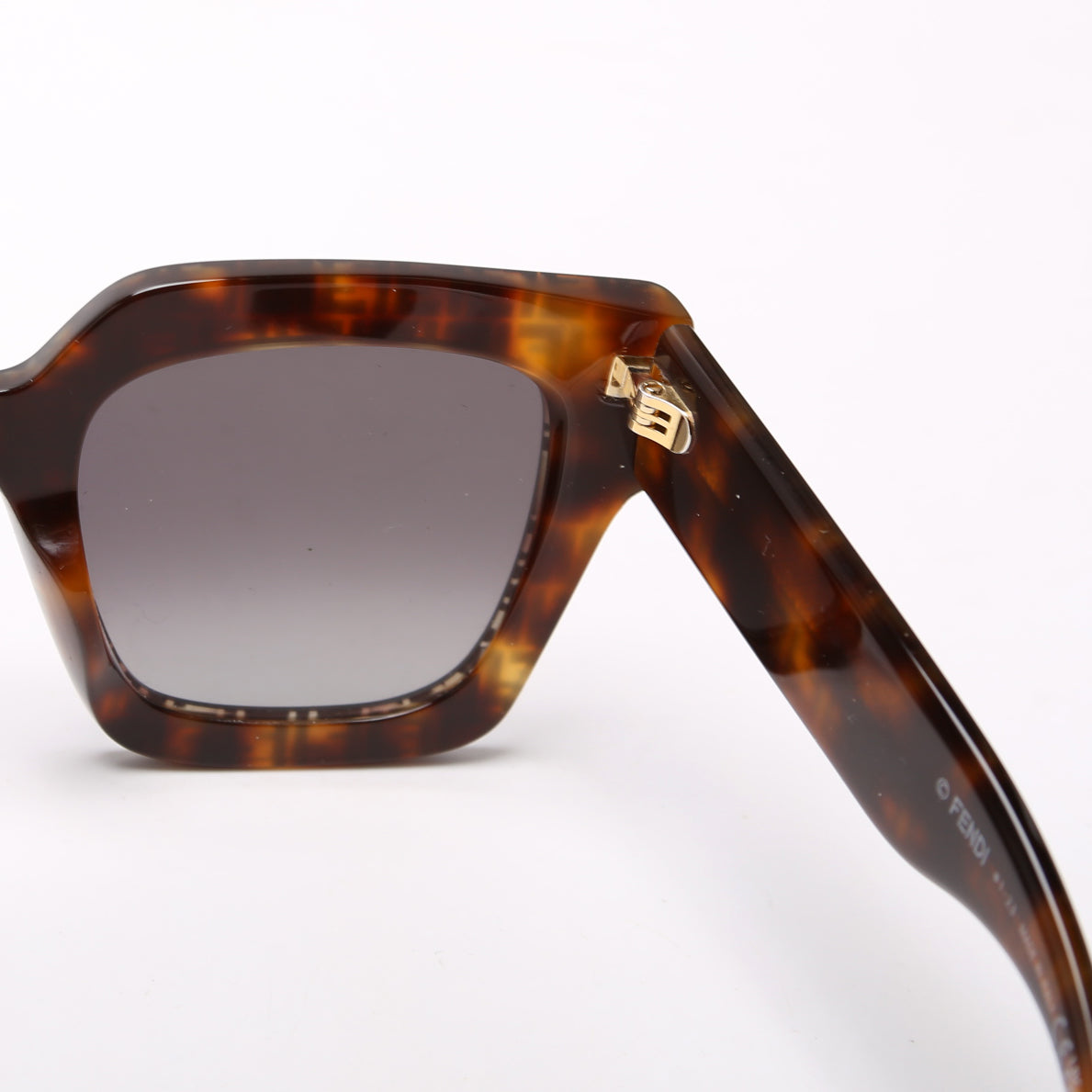 FE40101i Zucca Sunglasses Brown