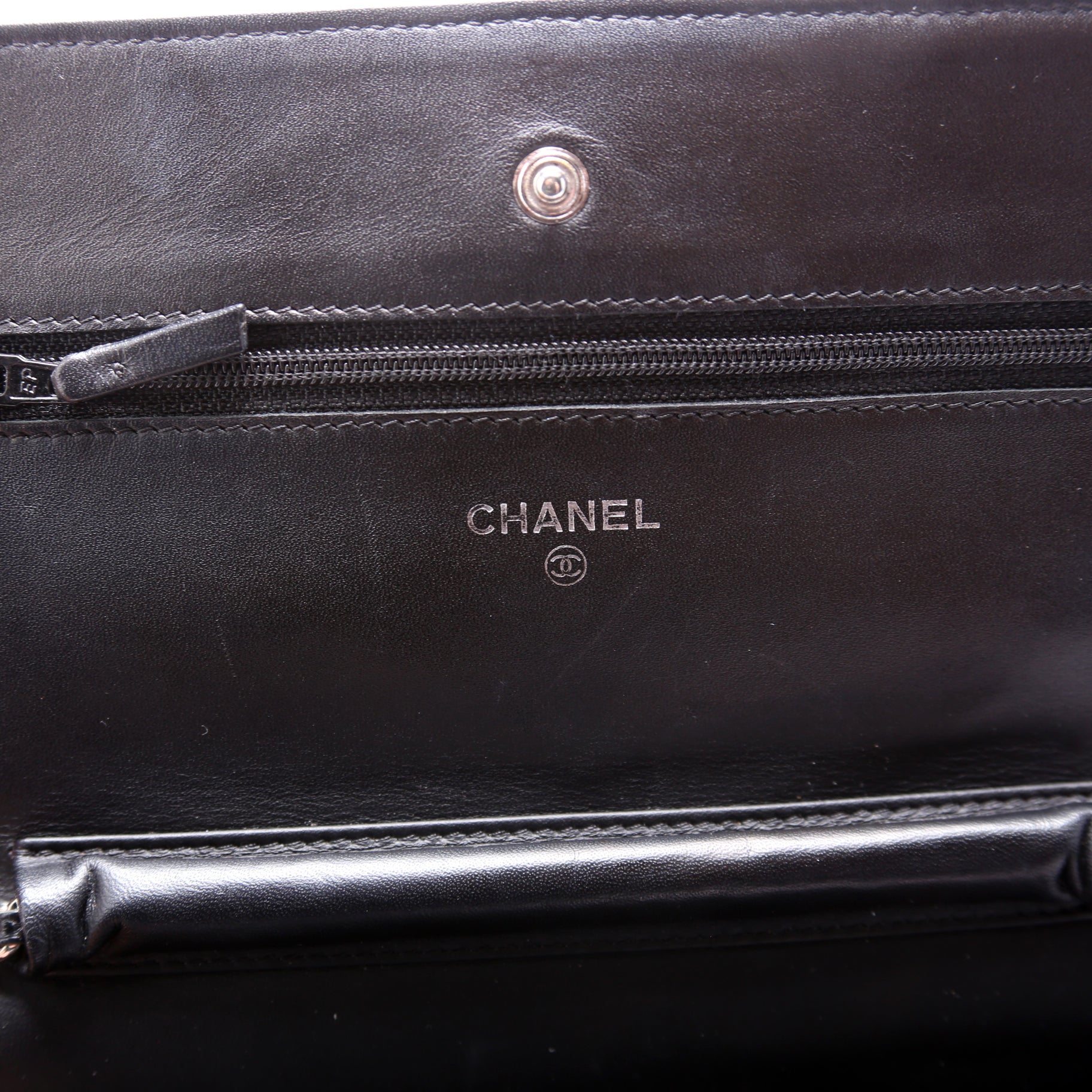 WOC Timeless CC Caviar Black