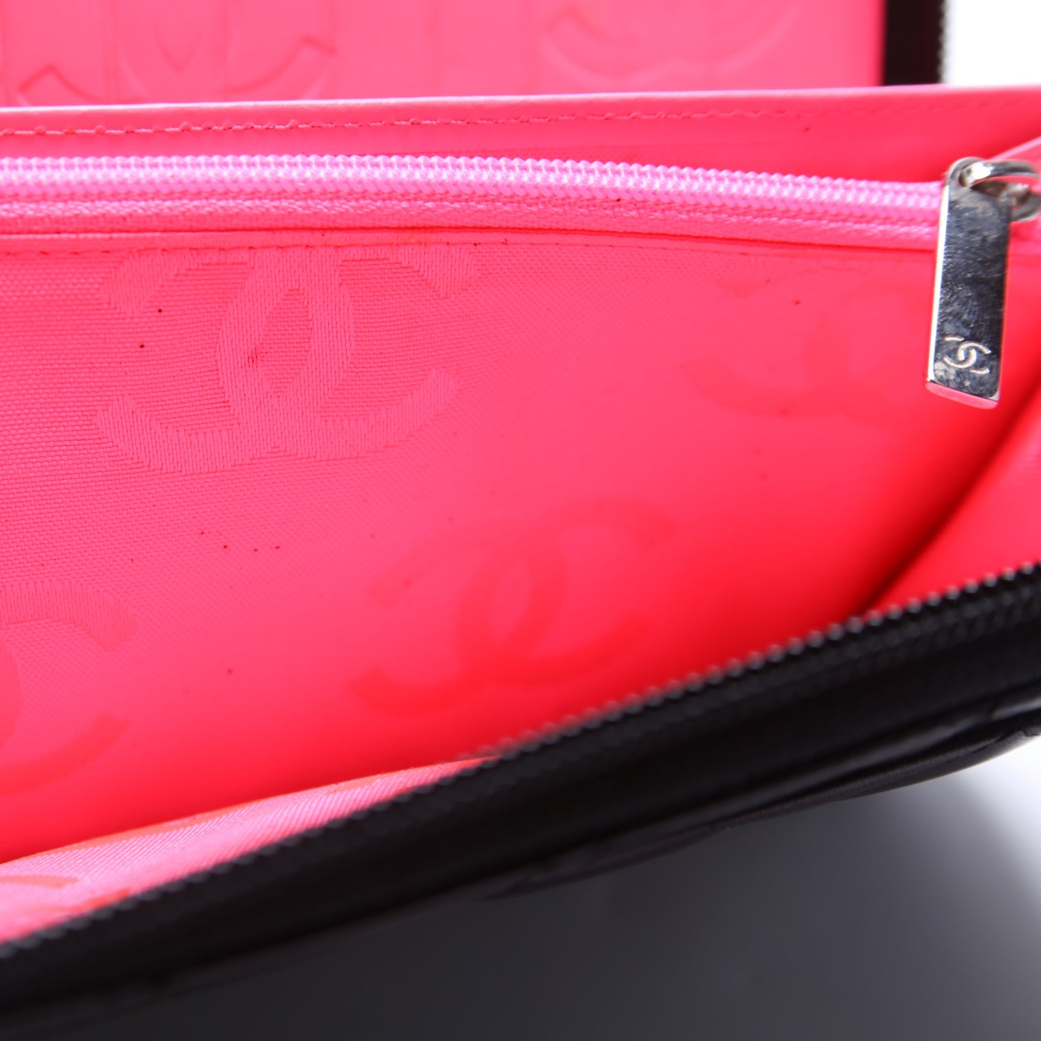 Cambon Ligne Zip Around Organizer Wallet Black