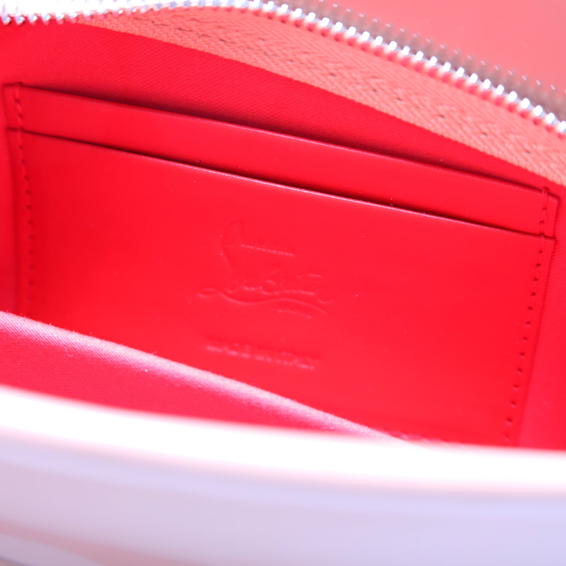 Loubitwist Patent Clutch Nude