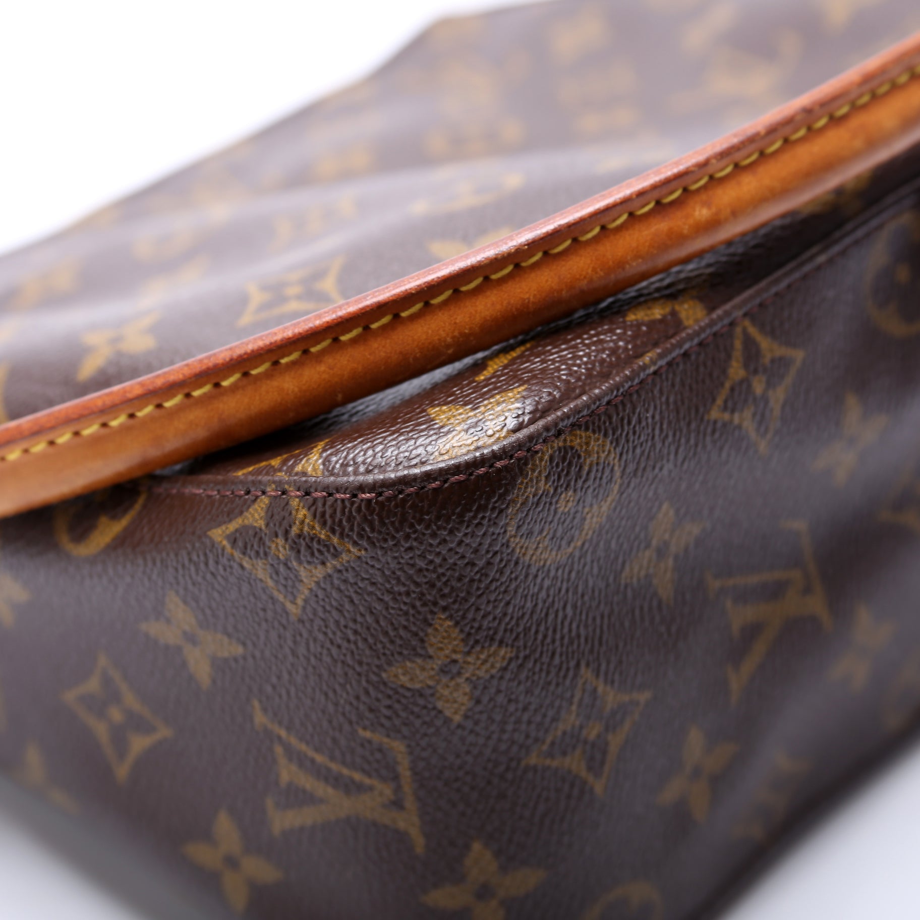 Looping MM Monogram