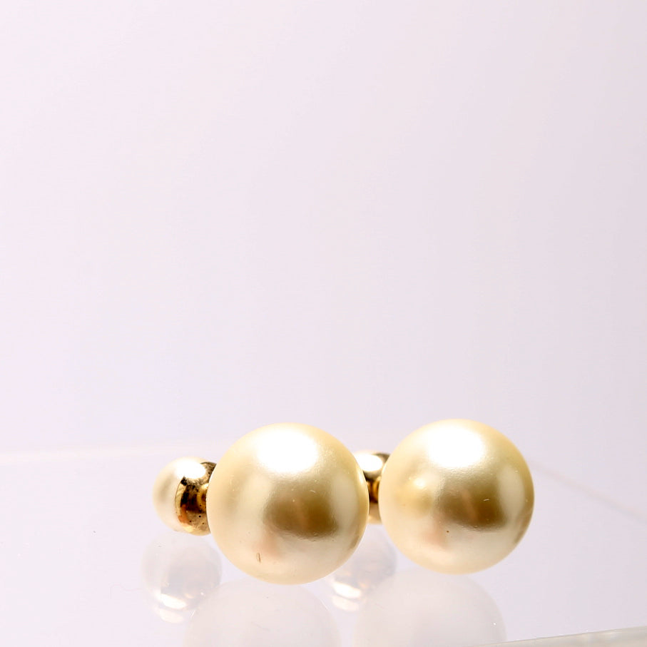 Tribales Resin Pearl Earrings Gold