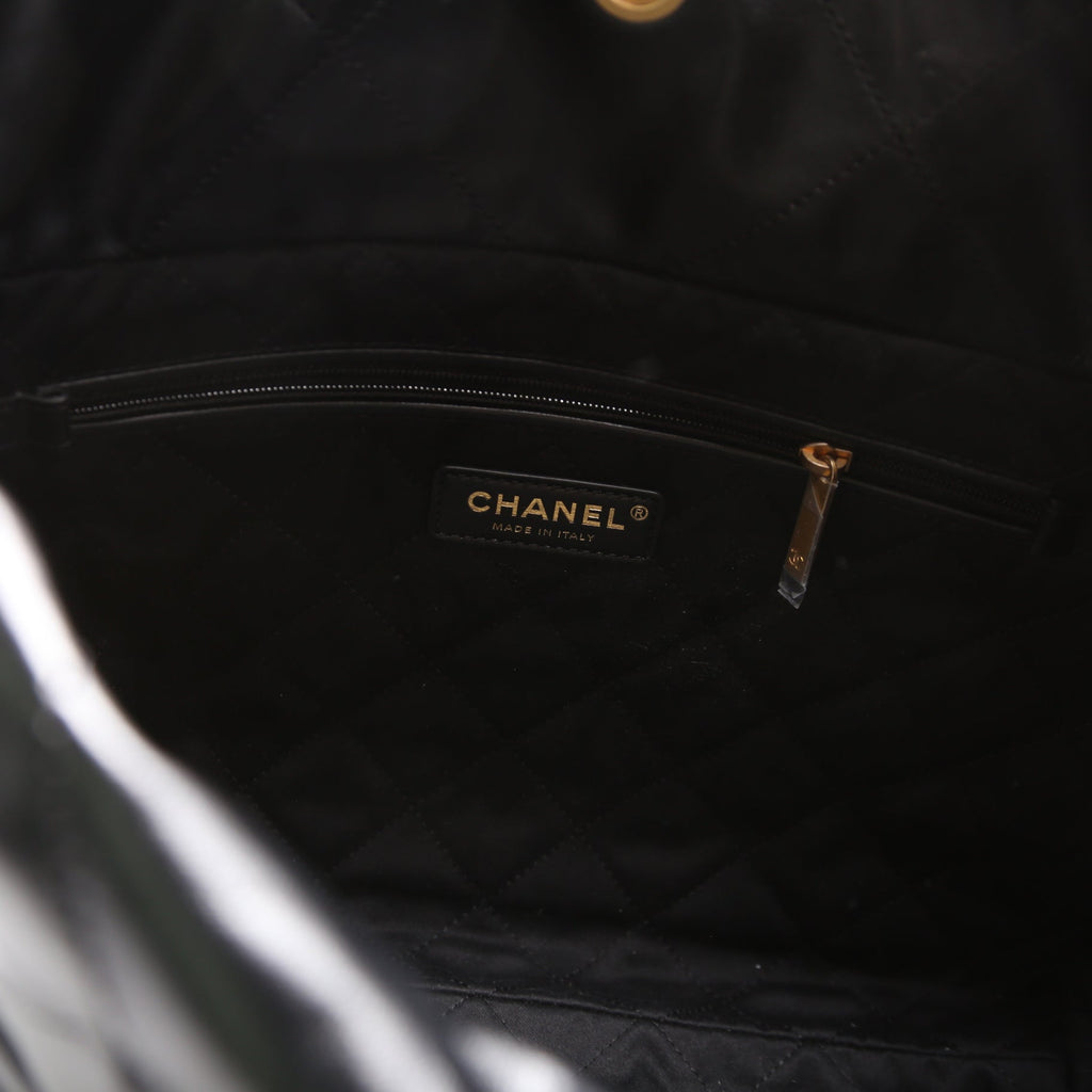 Chanel 22 Quilted Medium Hobo RFID Black