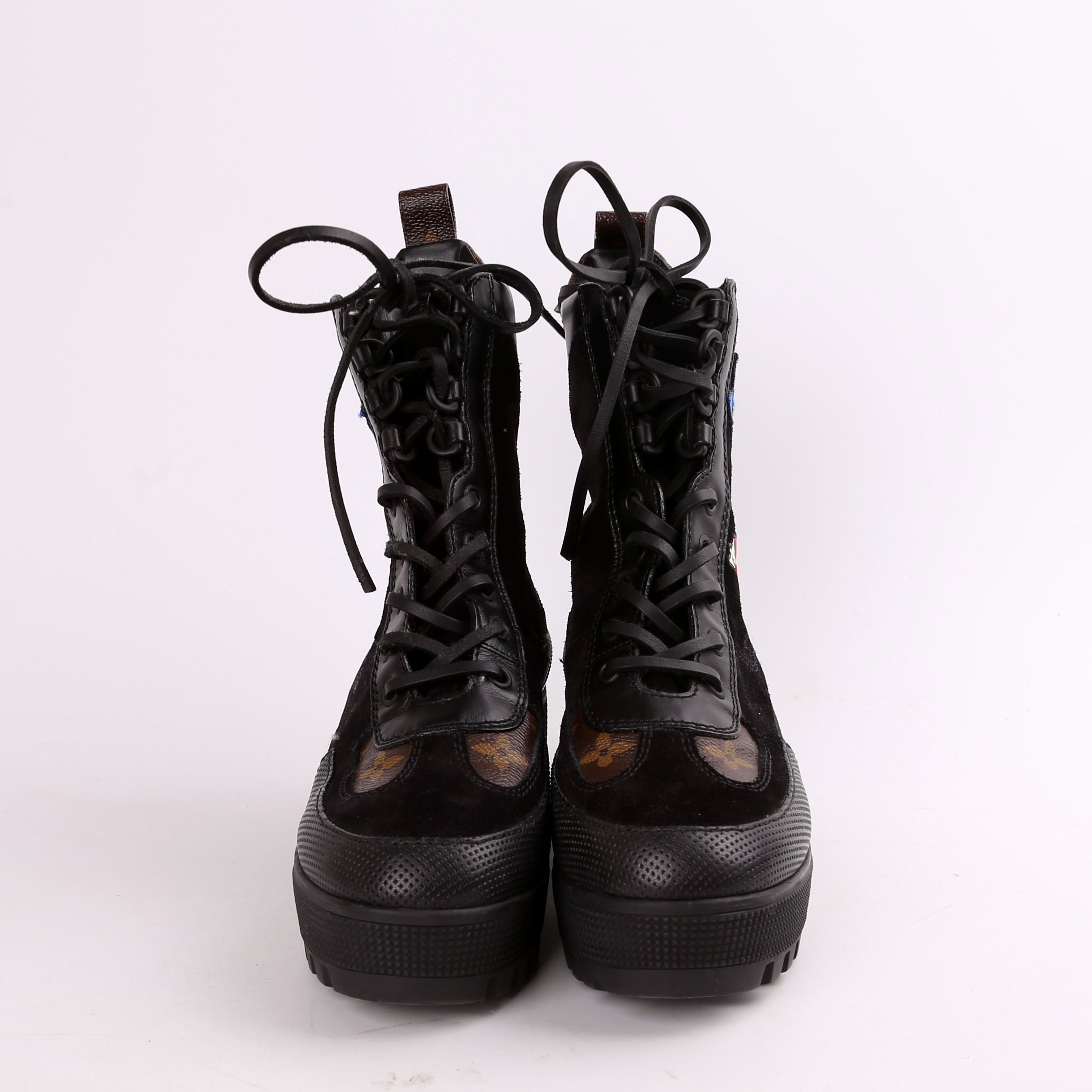Heart Laureate Platform Desert Boots Size 36