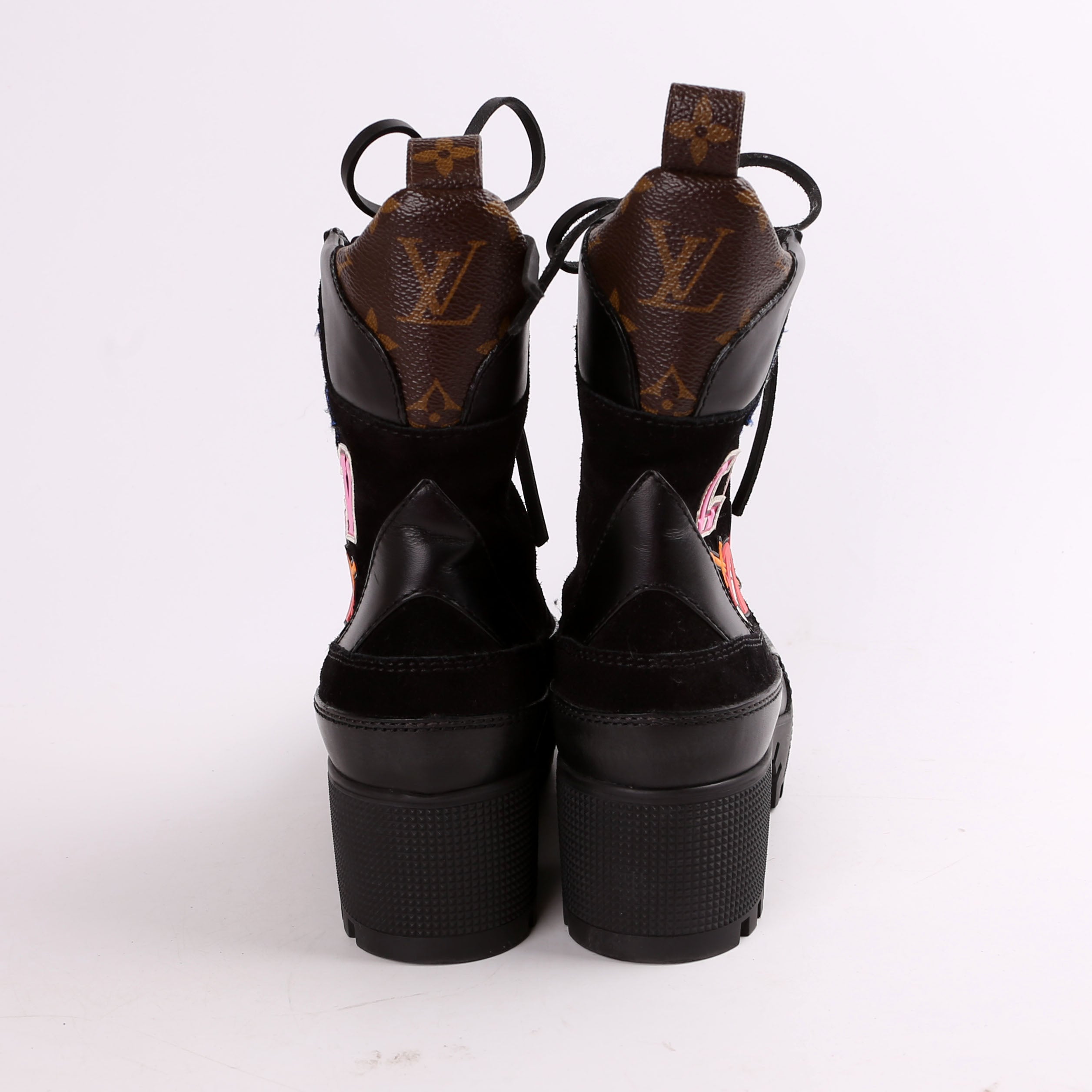 Heart Laureate Platform Desert Boots Size 36