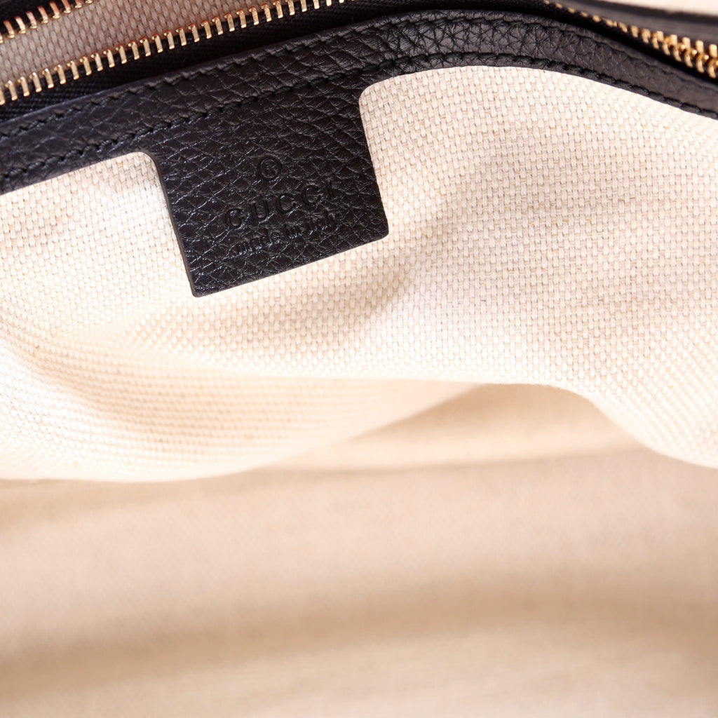 536196 Soho Chain Tote Newer Black