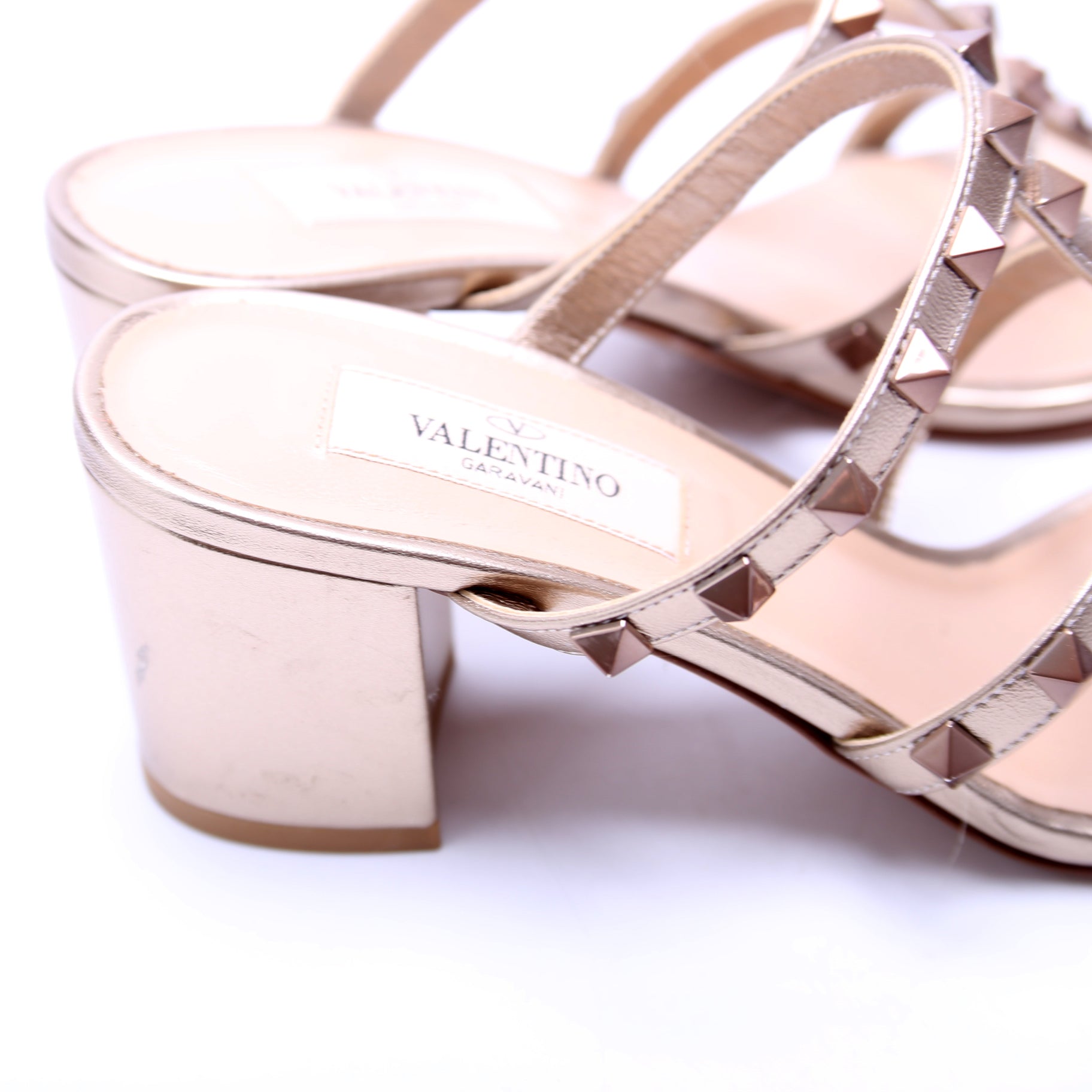 Rockstud Caged Sandals Size 36.5 Gold