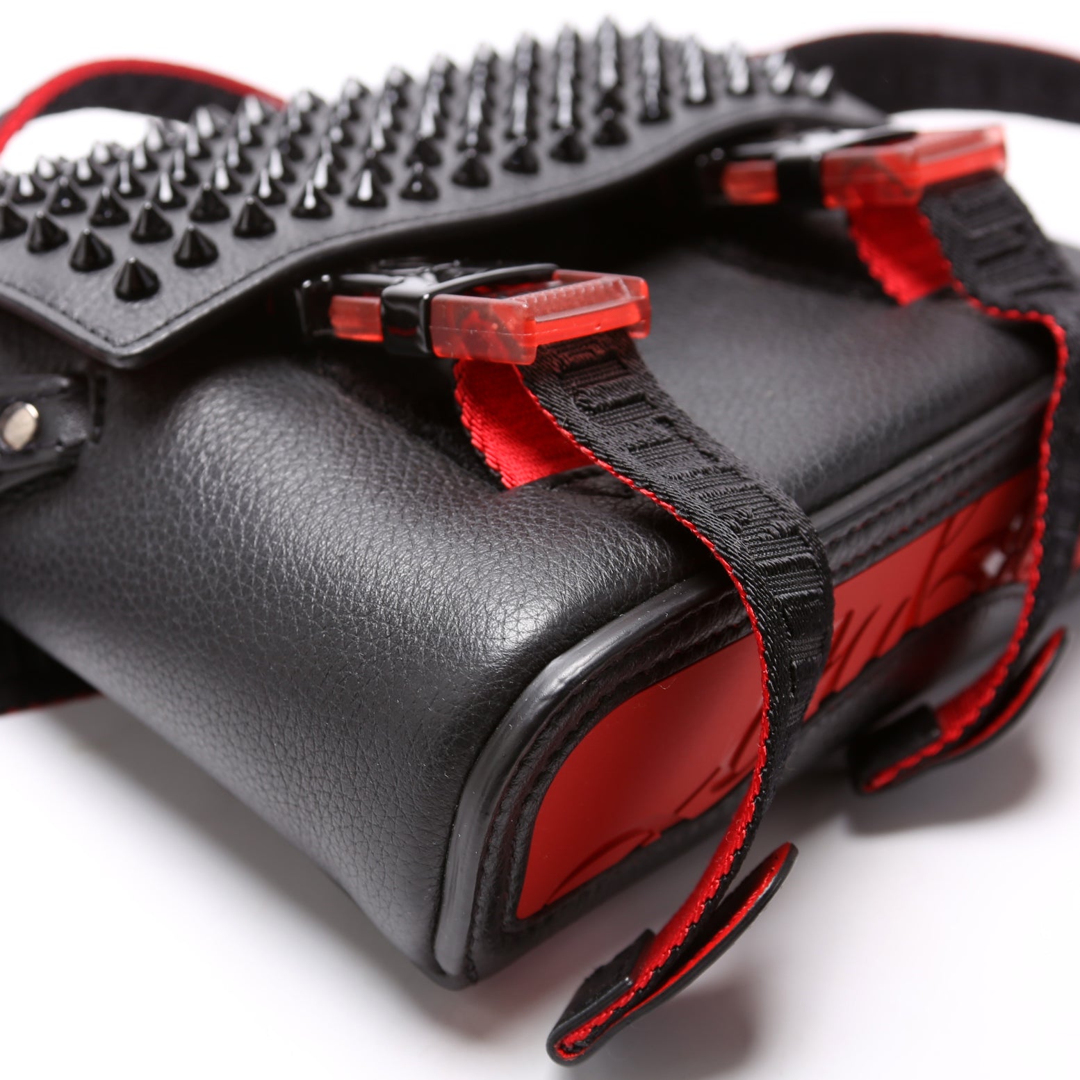 Loubiclic Spikes Small Messenger Black