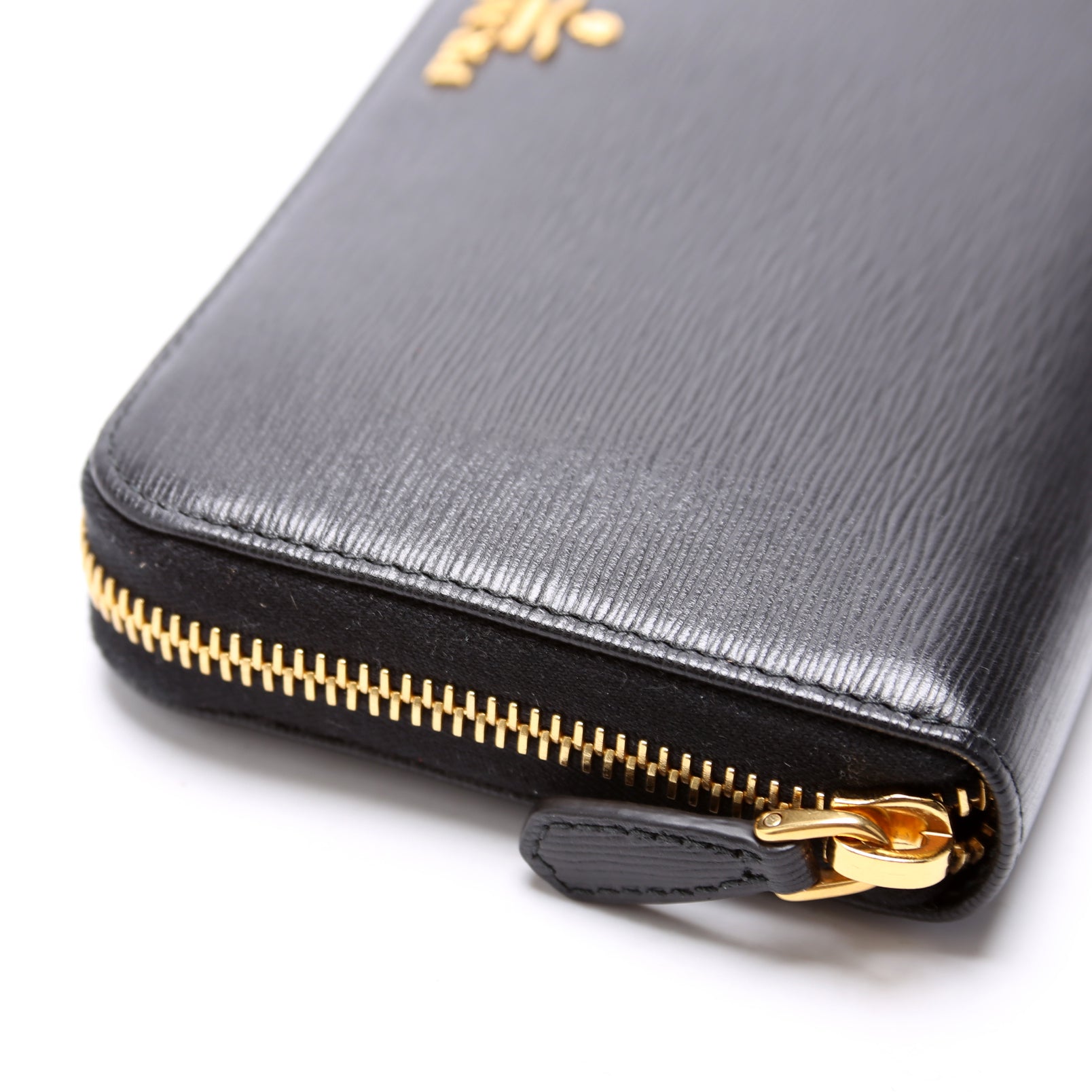 1ML506 Vitello Move Zip Around Long Wallet Black
