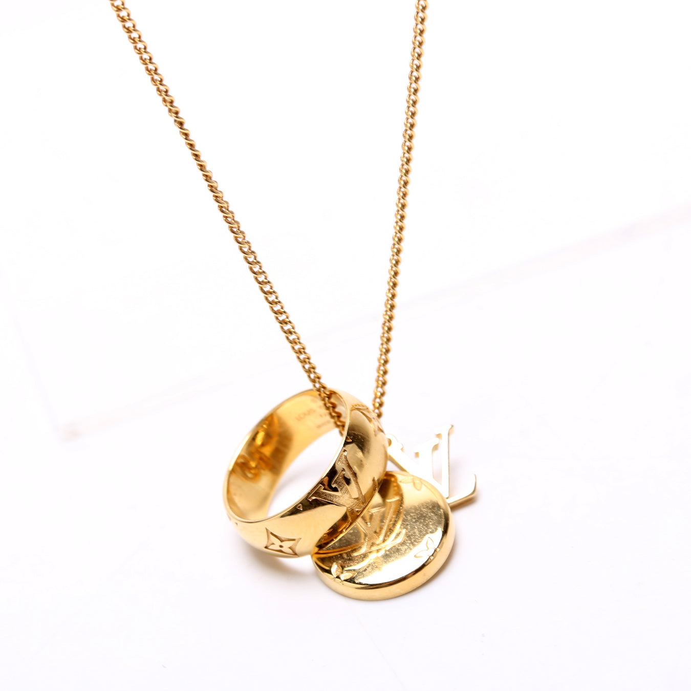 Monogram Necklace M801189 Gold