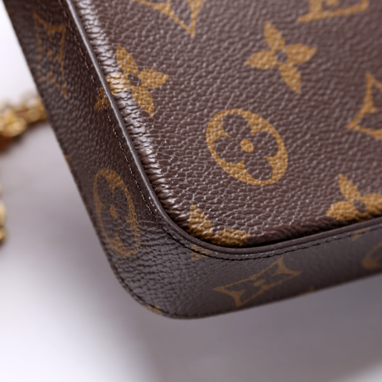 Pochette Felicie 2022 Christmas Animation Monogram Multicolor