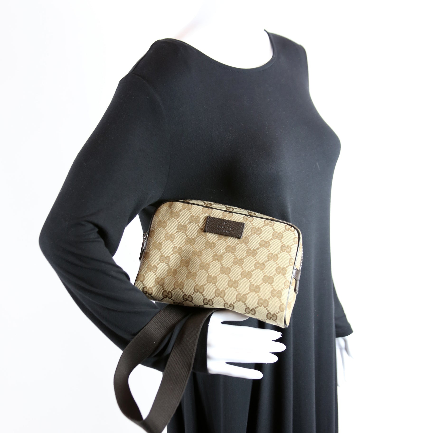 449174 GG Canvas Belt Bag Brown