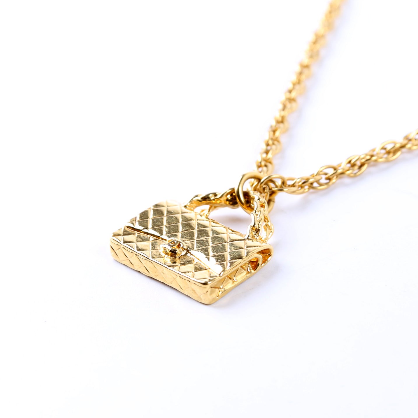Classic Flap Choker Vintage Necklace Gold