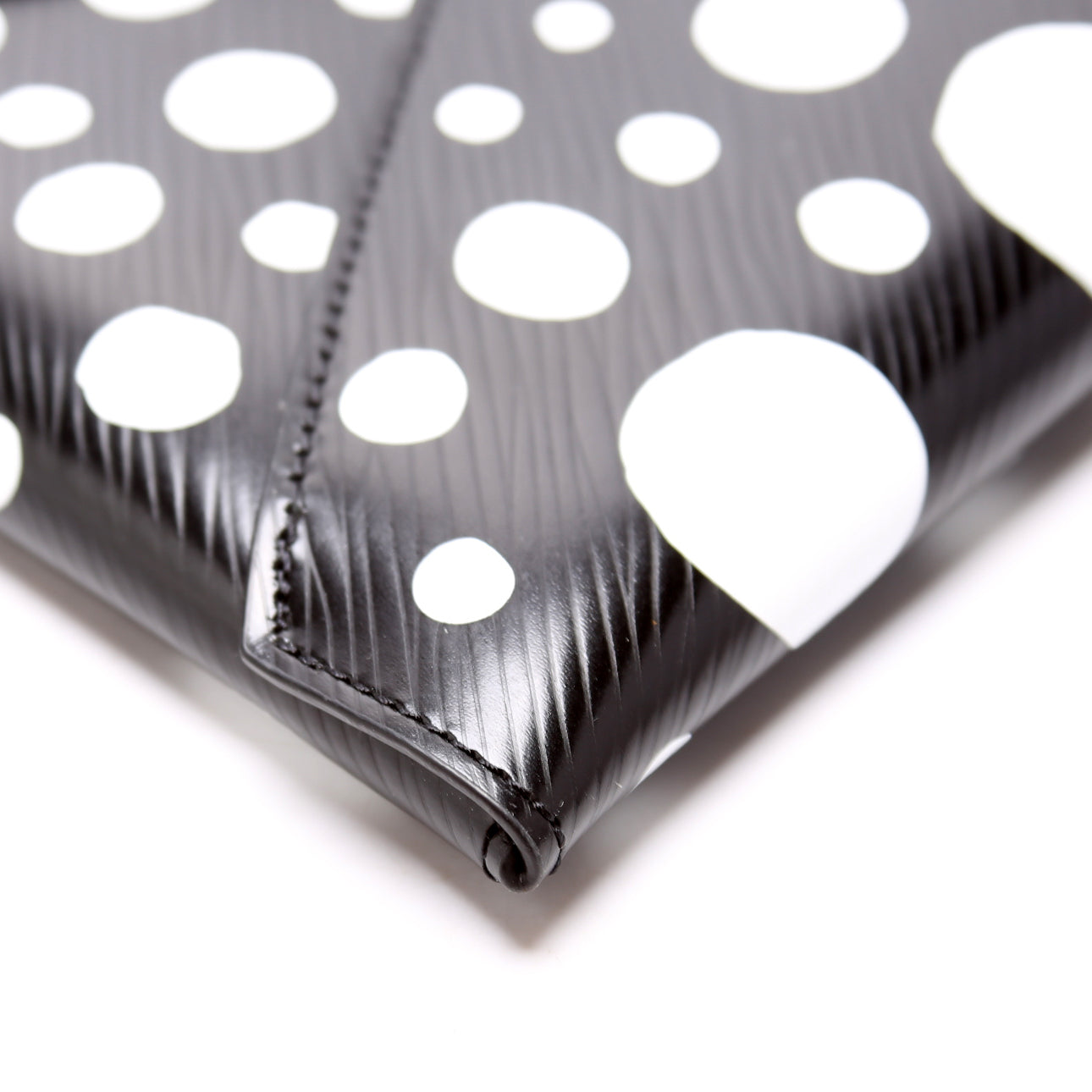 Kirigami Pouch Large Yayoi Kusama Black/White