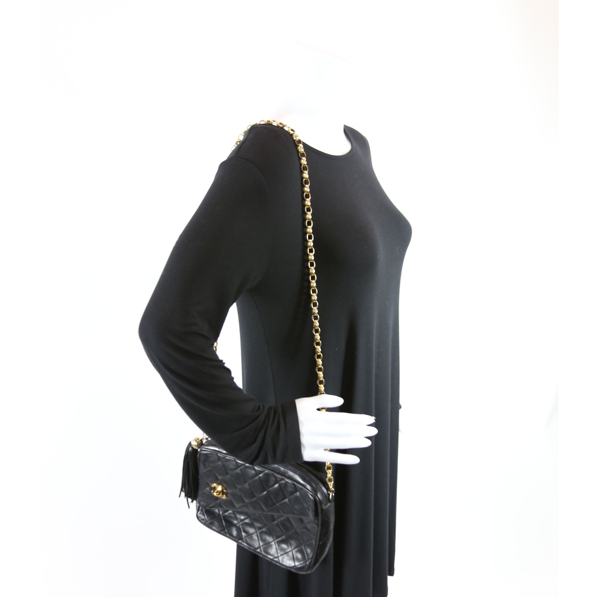 CC Diagonal Flap Tassel Camera Vintage Black
