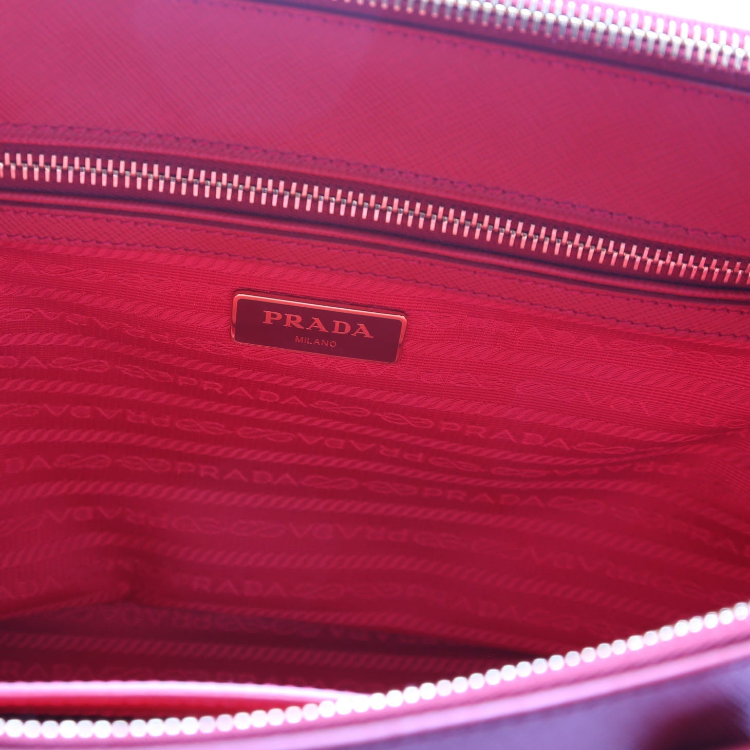 Saffiano Galleria Medium Red