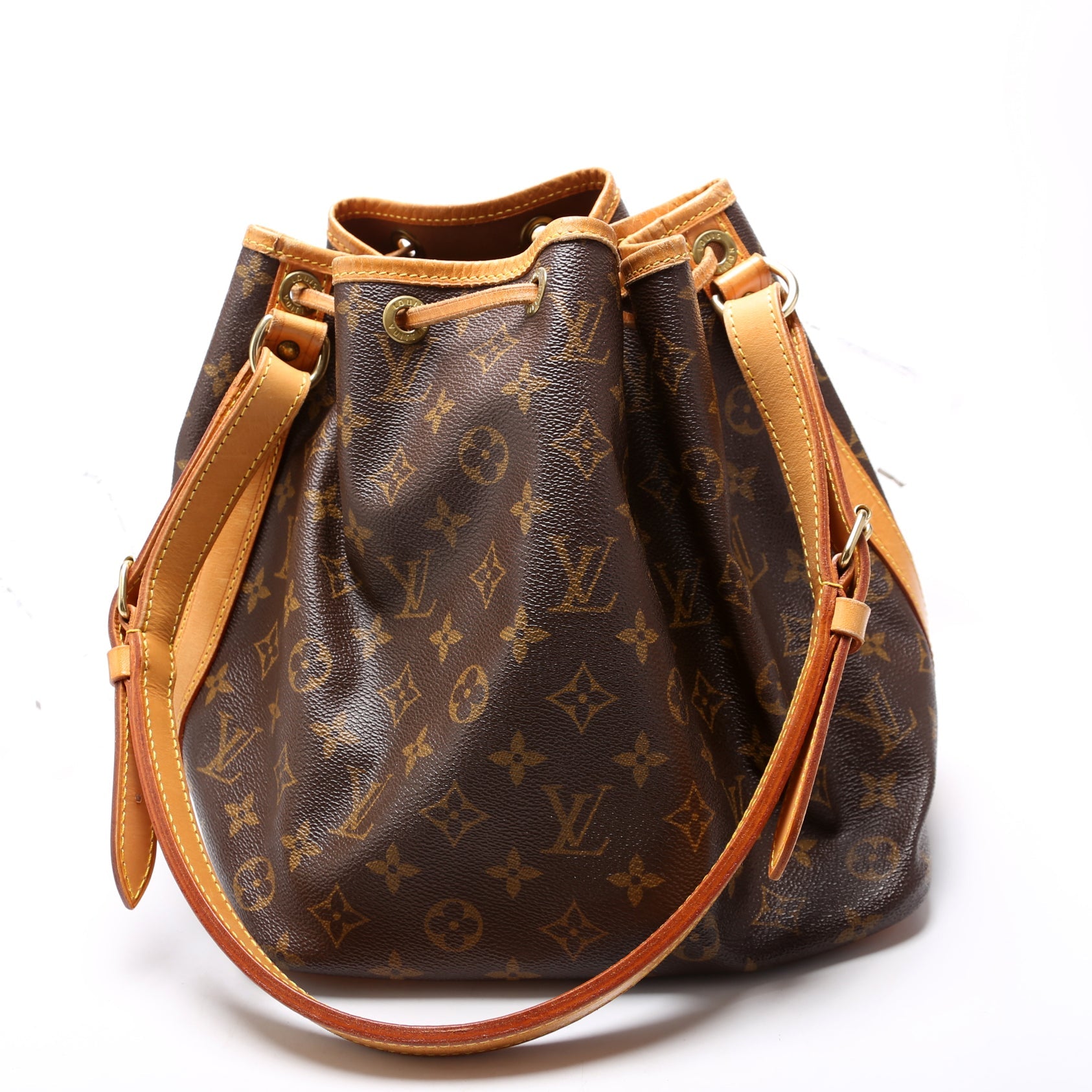Noe Petit Monogram