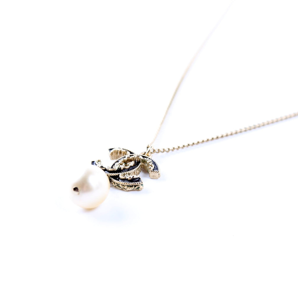 CC Enamel Faux Pearl Drop Necklace Gold/Pearl