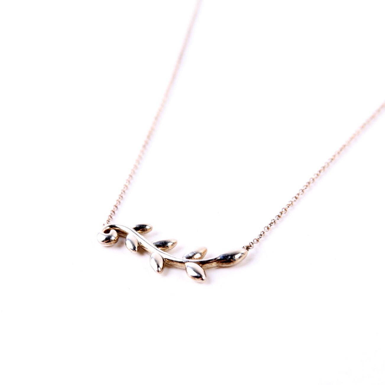 Paloma Olive Leaf Vine Necklace 925